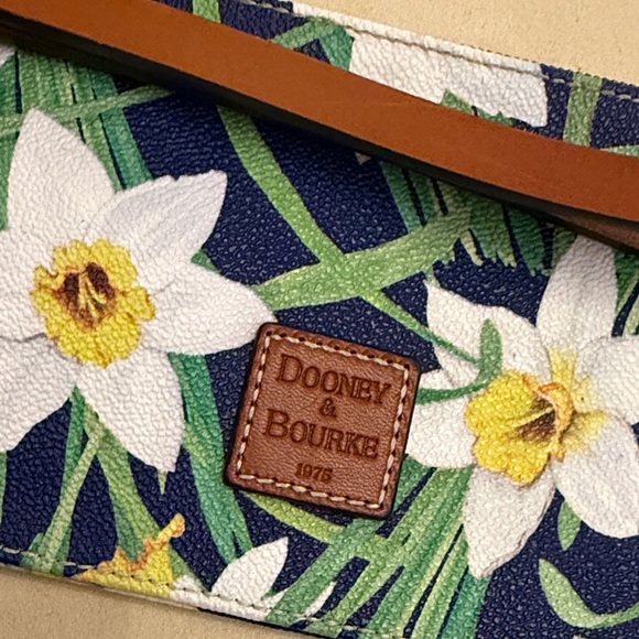 Dooney & Bourke Blue Floral Wristlet with Brown Accents - Picture 2 of 8